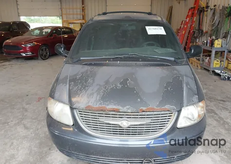 2002 Chrysler Town & Country Lx из США, поврежденный, VIN 2C4GP44392R501807